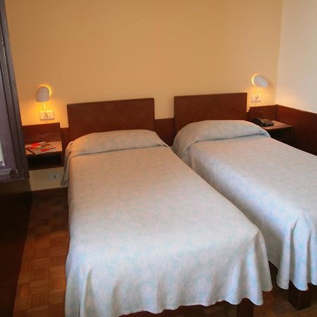 Albergo Villa & Roma Pallazzolo sull'Oglio Ruang foto