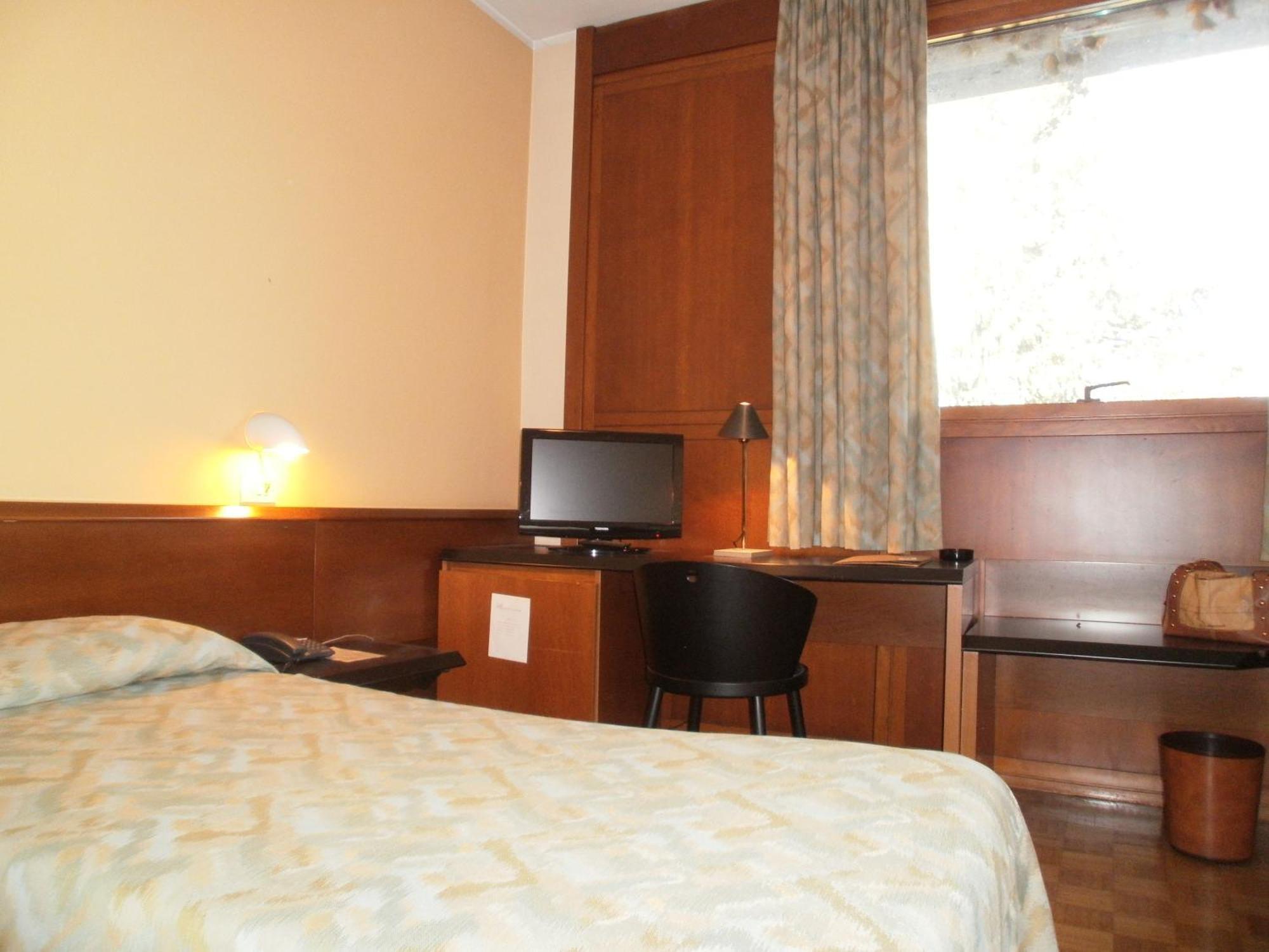 Albergo Villa & Roma Pallazzolo sull'Oglio Ruang foto