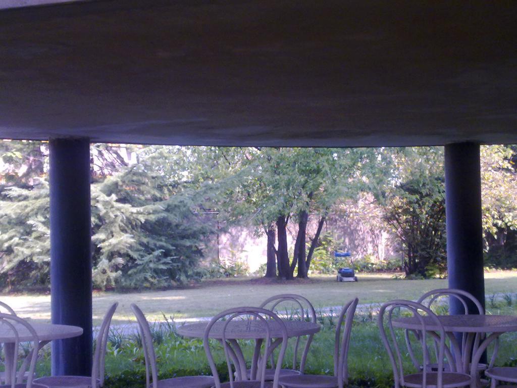 Albergo Villa & Roma Pallazzolo sull'Oglio Bagian luar foto