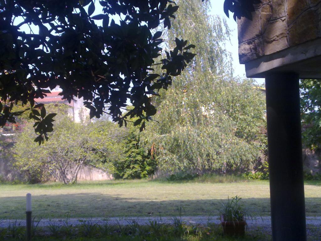 Albergo Villa & Roma Pallazzolo sull'Oglio Bagian luar foto