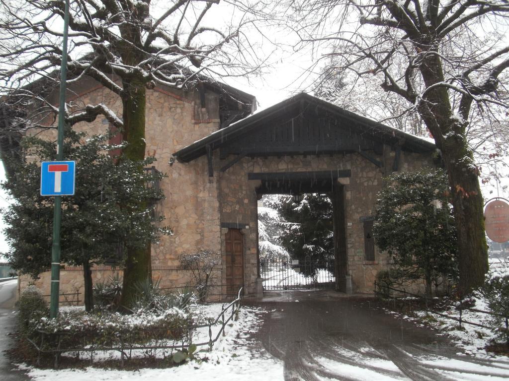 Albergo Villa & Roma Pallazzolo sull'Oglio Bagian luar foto