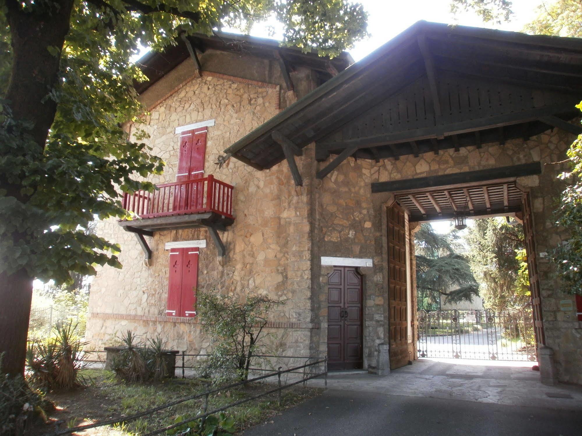 Albergo Villa & Roma Pallazzolo sull'Oglio Bagian luar foto