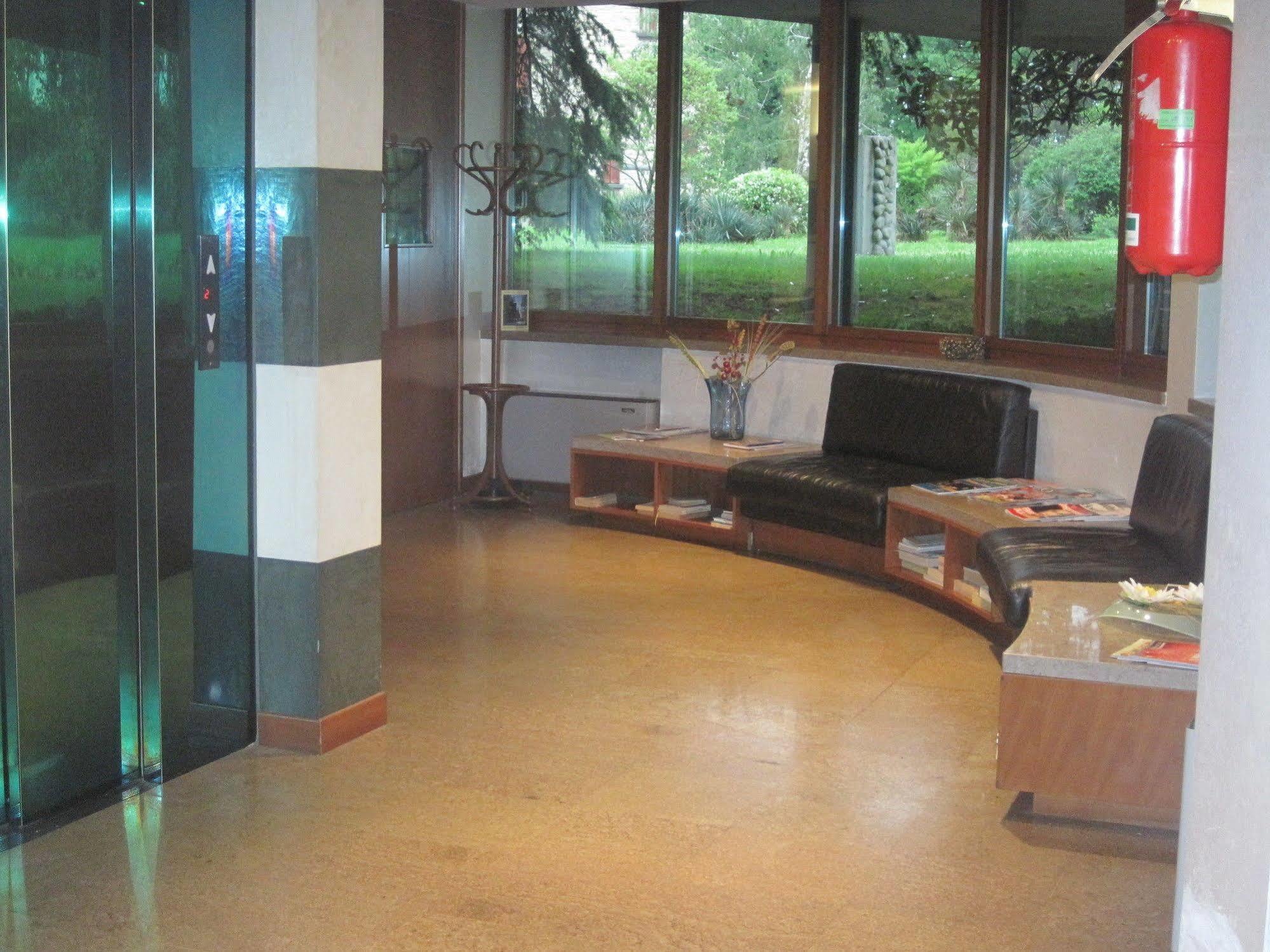 Albergo Villa & Roma Pallazzolo sull'Oglio Bagian luar foto